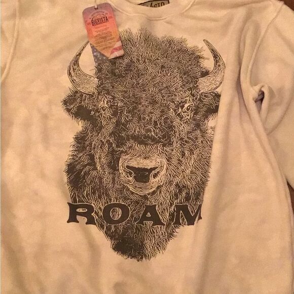 NWT Big Vista Roam Cream Sweater with Buffalo Print - Picture 2 of 8